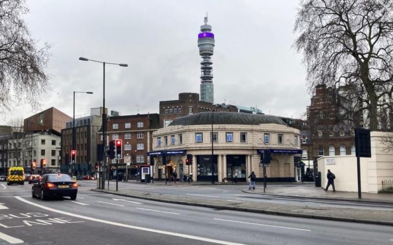 Birleşik Krallık’ta 225 bin kişi tedavi olmayı bekliyor