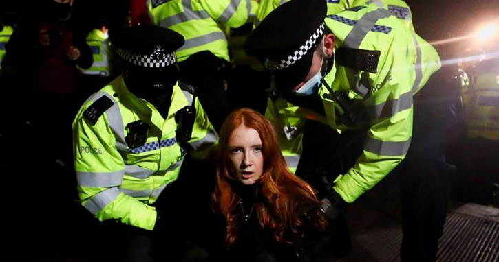 Sarah’ı anma gününde polisten çok sert müdahele