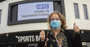 Kovid-19 aşısı yapılanların oranı nüfusun yarısını aştı