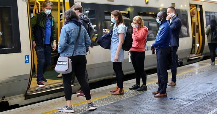 ‘İngiltere varyantı yüzde 90 daha fazla bulaşıcı’