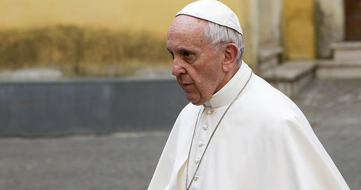 Papa’dan uyarı: “Salgını zenginleşmek için kullanıyorlar”