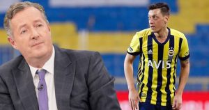 Mesut Özil, İngiltere’de gündemden düşmüyor