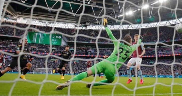 İngiliz sporseverler tribüne dönüş yapacak