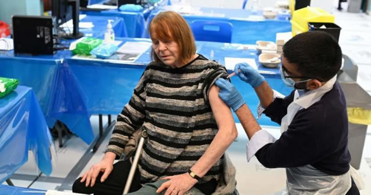 İlk doz aşıya rağmen 2 varyant da görüldü