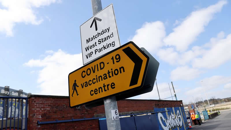 Britanya sakinlerine 3. doz Covid-19 aşısı geliyor