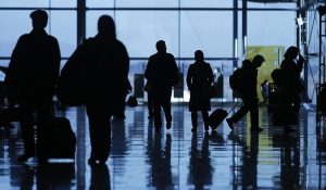 İngiltere çıkışlı yolculara 3 gün zorunlu karantina