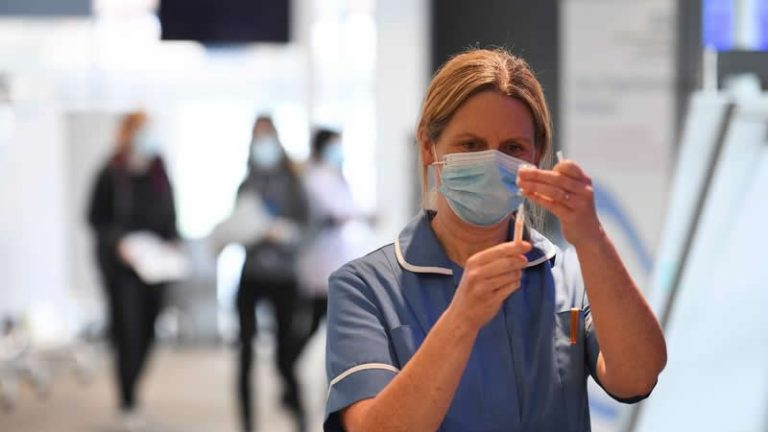 İngiltere’de korkulan oldu: Hint varyantı yayılıyor