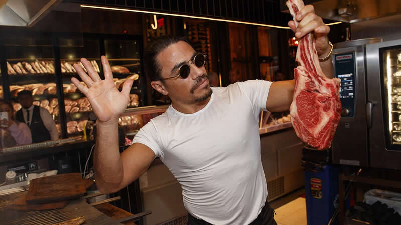 Nusret’in Londra şubesindeki fiyatlar olay oldu