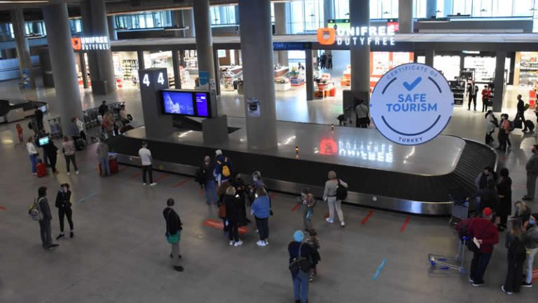 THY, İngiltere uçuşlarını geçici olarak durdurdu