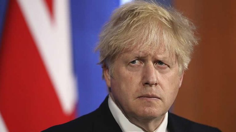 Boris Johnson mahkeme kararıyla borçlu çıktı
