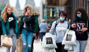 İngiltere’de Eylül öncesi Covid-19 vakalarındaki artış iç kararttı