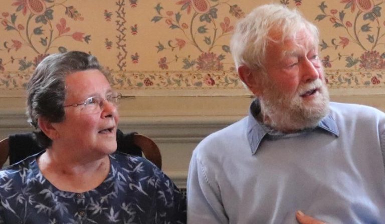 56 yılda 620 çocuğun bakımını üstlenen koruyucu aile