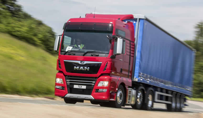 Hükümetten kamyon şoförü eksikliği için ilk düzenleme