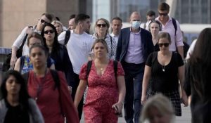 İngiltere’de bu kış Covid nedeniyle kapanma olacak mı?