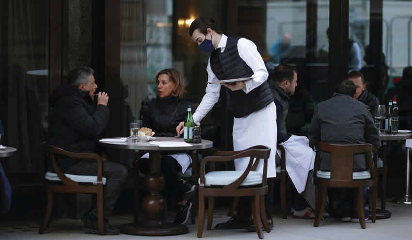 İşletmelerin çalışanların bahşişlerini alması yasaklanacak