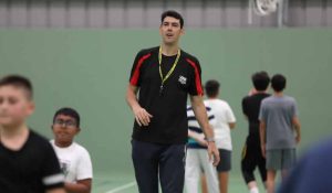 Milli basketçi Kerem Gönlüm Londra’da akademi kurdu