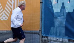 Başbakan Boris Johnson, yoğun gündemde öne çıkmayı başardı