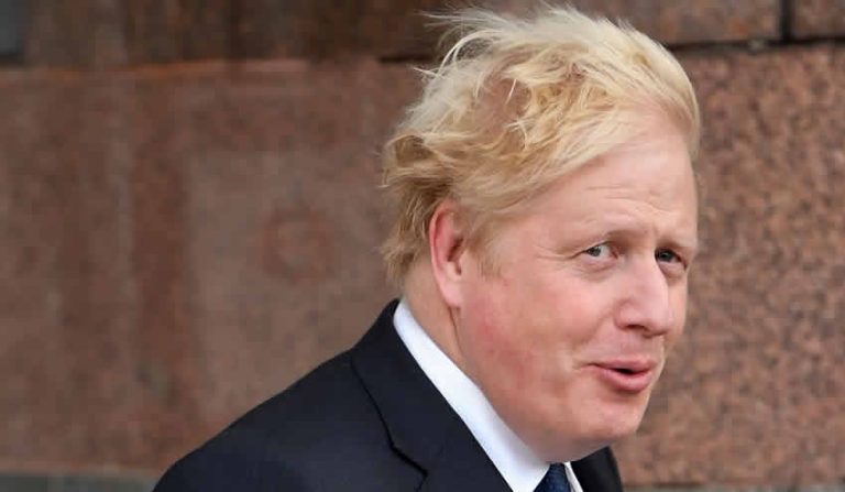 Johnson: “Tedarik zincirindeki sorunlar Noel’e kadar sürebilir”