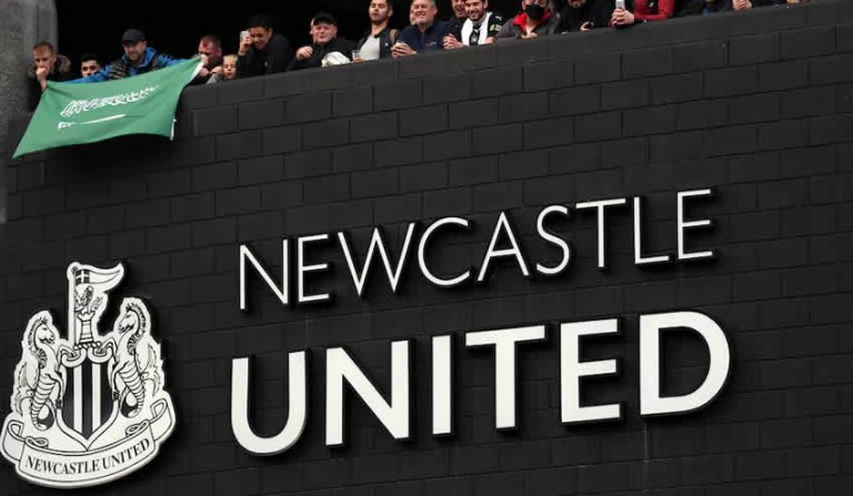 Newcastle United rekor bedelle Araplar’a satıldı