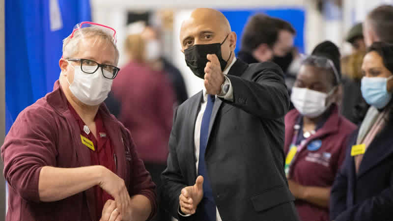 18 yaş üstü tüm yetişkinlere güçlendirici Covid aşısı yapılacak