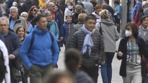 Avrupa’da “aşı olmamış kişilere yönelik salgın” endişesi