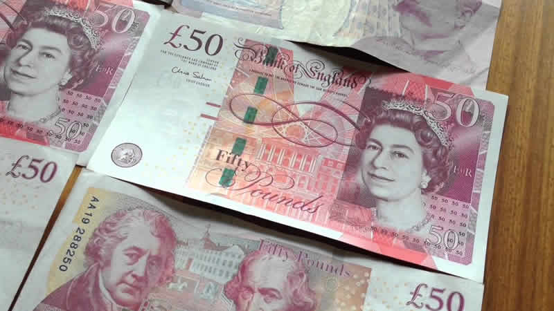 İngiliz Sterlini’nin Türk Lirası karşısında değer artışı sürüyor
