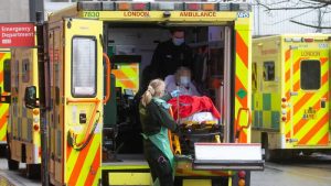 15 Kasım Pazartesi: Birleşik Krallık günlük Covid-19 raporu