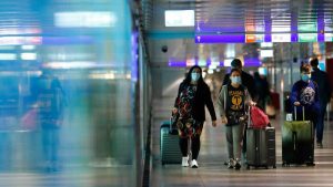 Almanya, İngiltere’den gelenler için seyahat yasağını kaldırıyor