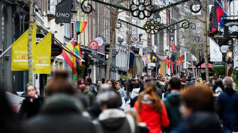 Hollanda, Omicron nedeniyle tam kapanma kararı aldı