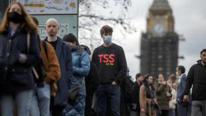 İngiltere’deki Covid vakalarının yüzde 90’ından fazlası Omicron