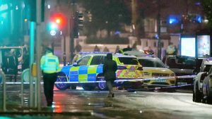 Kensington’da art arda duyulan 3 patlama polisi alarma geçirdi