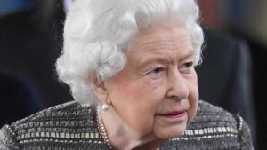 Kraliçe Elizabeth, Noel öncesi aile yemeğini iptal etti