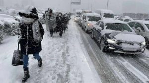 İstanbul’da özel araçların trafiğe çıkışı 13.00’e kadar yasaklandı