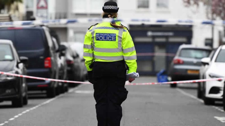 Londra’da Yahudi mahallesindeki bıçaklı saldırı sonrası polis alarma geçti