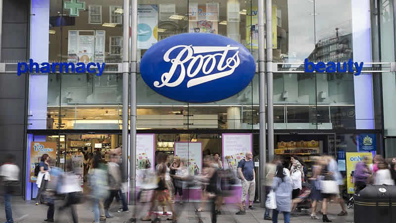 Covid-19 testleri eczanelerde 6 pound fiyatla satışa çıkıyor