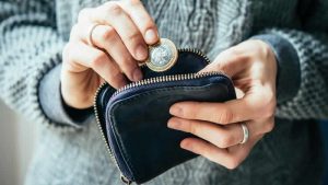 Galler Hükümeti, artan faturalar için yardım alacak haneleri açıkladı