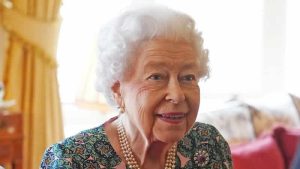 Kraliçe Elizabeth’e yeni Covid-19 ilaçlarıyla tedavi uygulanabilir