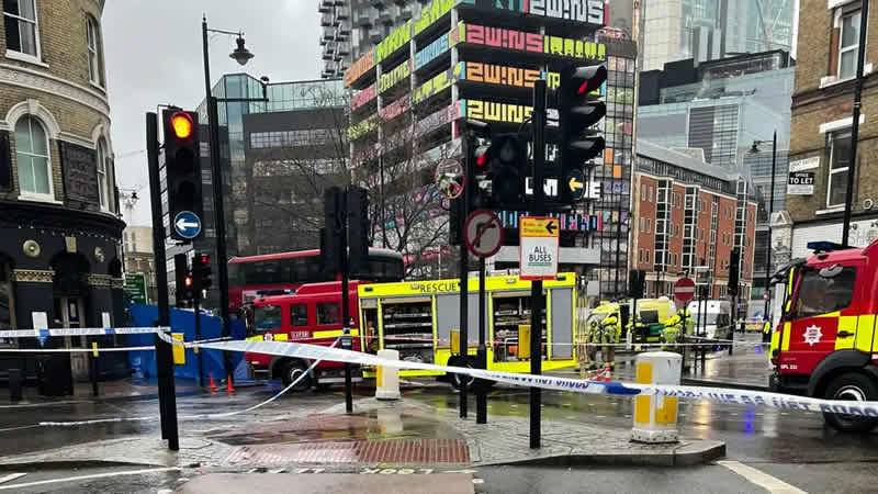 Londra’da otobüsün çarptığı genç kadın hayatını kaybetti