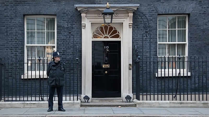 Başbakanlık’taki Covid ihlalleri nedeniyle 20 kişiye ceza verilecek