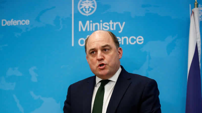 İngiltere Savunma Bakanı Wallace’ı ‘Ukrayna Başbakanıyım’ diyerek işlettiler