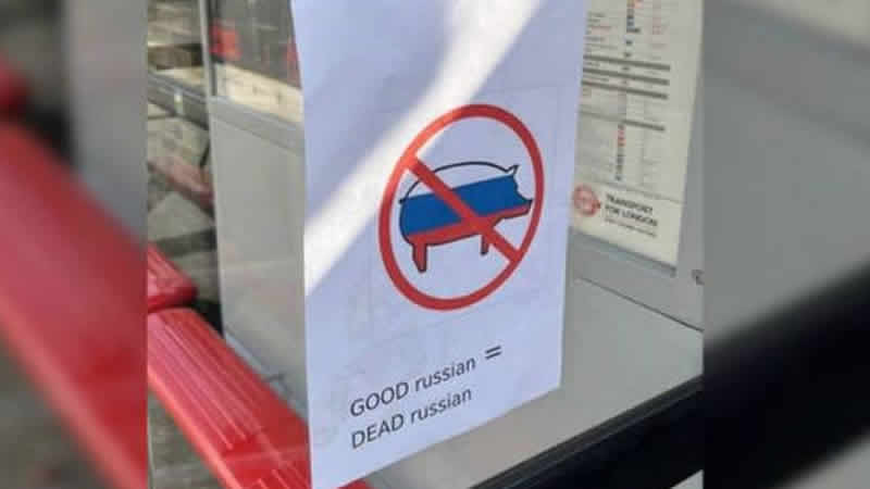 İngiltere’de tepki çeken afiş: İyi bir Rus, ölü bir Rus