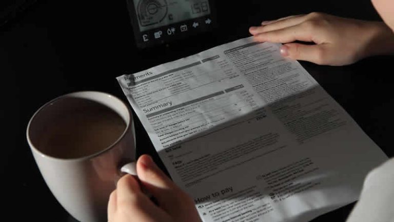 Barclays: İngiltere’de hayat pahalılığının etkisi müşteriler üzerinde hissediliyor