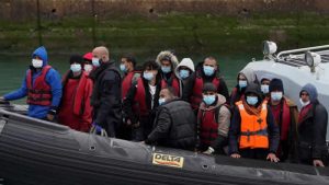 İngiltere düzensiz göçmenleri Ruanda’ya göndermeyi planlıyor