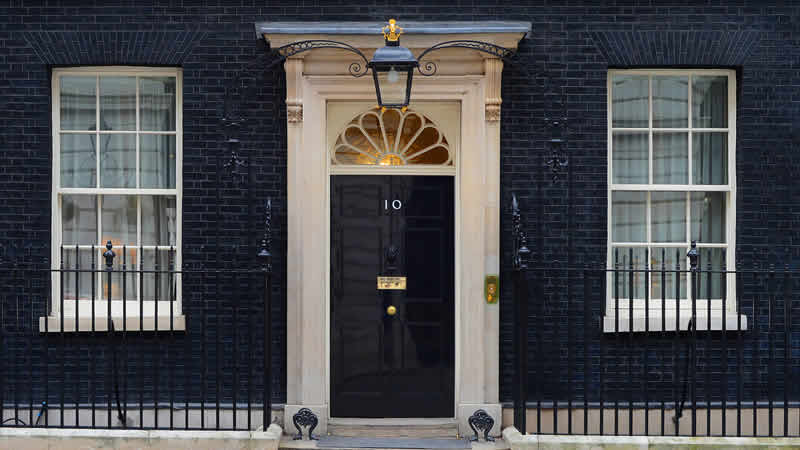 İngiltere Başbakanlık Ofisi’nin BAE tarafından dinlendiği ortaya çıktı