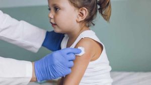 İngiltere’de 5 – 11 yaş arasındaki çocuklar için Covid aşıları rezerve edilmeye başlandı