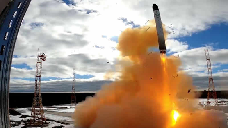 Rus basınından İngiltere’ye tehdit: Sizi bitirmeye bir ‘şeytan’ yeter