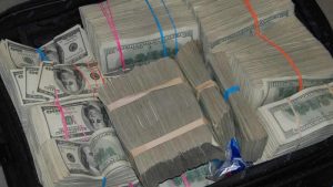 İngiltere, Nijerya’dan kaçırılan 23 milyon dolara el koydu