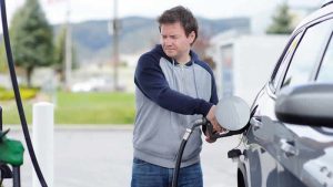 İngiltere’de dizel yakıt fiyatları rekor seviyeye ulaştı