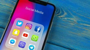 İngiltere’de Sosyal Medya Platformlarına Sert Yaptırımlar Geliyor