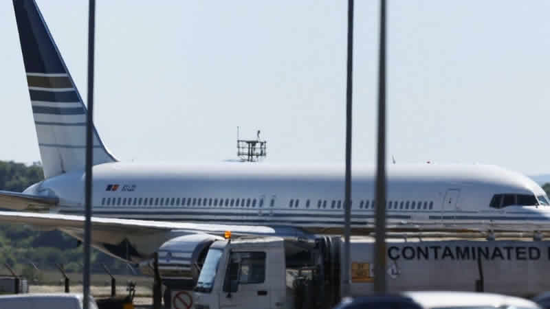 İngiltere’den Ruanda’ya sığınmacıları götürecek ilk uçak havalanamadı